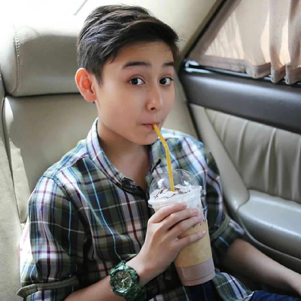 จำผมได้ไหมครับ? น้องจีโน่ สังข์ทองวัยเด็ก ยิ่งโตยิ่งฉายแววหล่อ