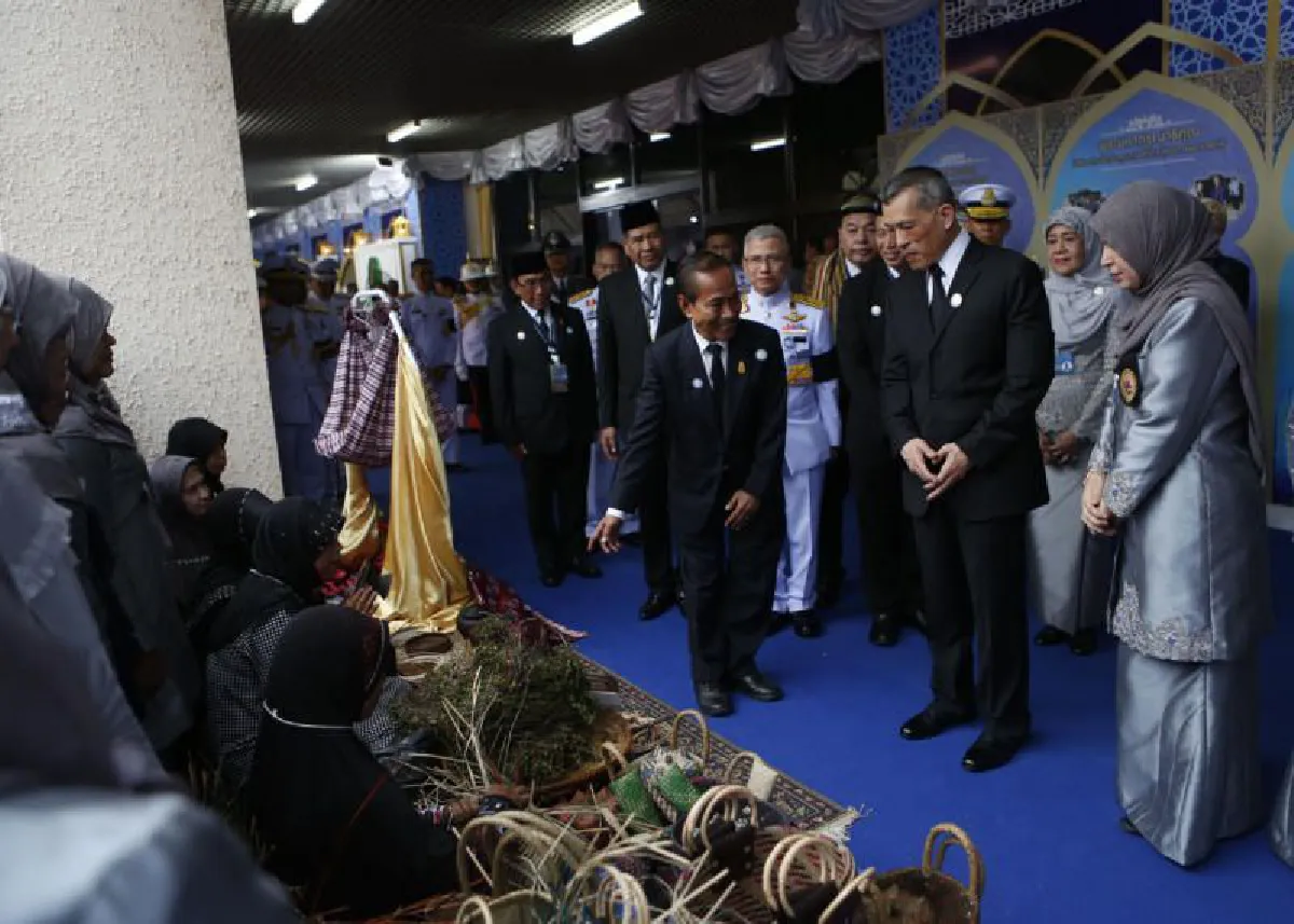 พระเจ้าอยู่หัวเสด็จเปิดงานเมาลิดกลางแห่งประเทศไทย