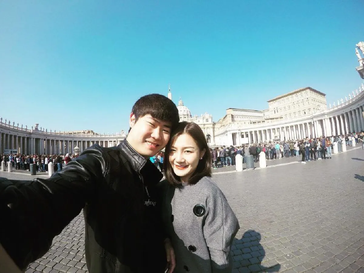 ฮันนีมูนหวาน! เอ็ม บุษราคัม ควง กอล์ฟ กรวัฒน์ สวีทไกลถึงกรุงโรม