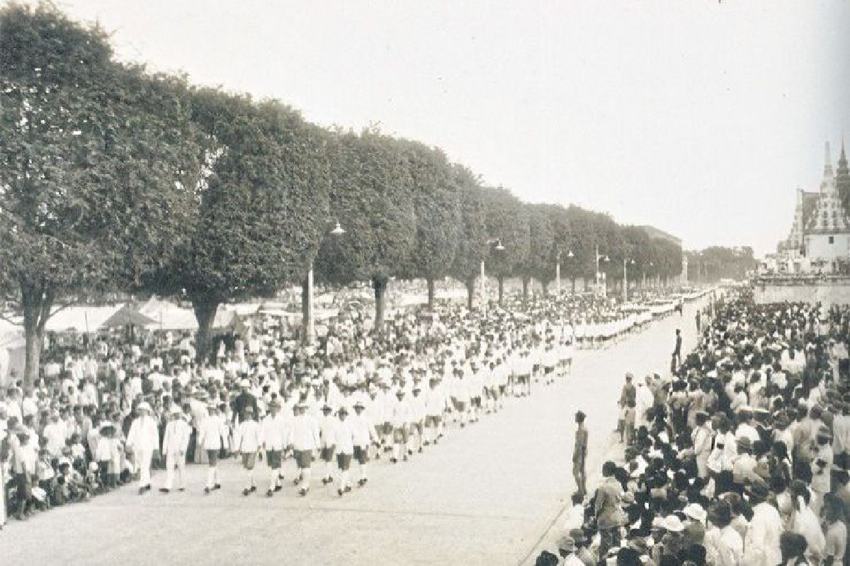 ย้อนชม "วันพระราชทานรัฐธรรมนูญ 10 ธ.ค. 2475" ย้อนชม "วันพระราชทานรัฐธรรมนูญ 10 ธ.ค. 2475"