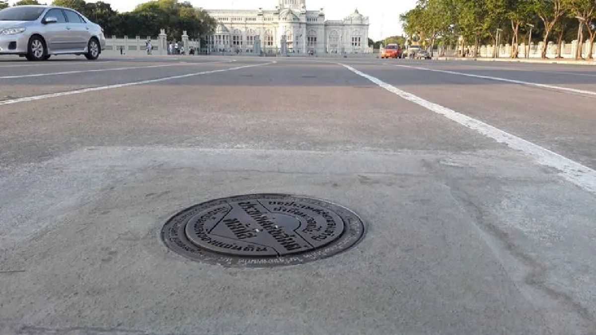 อวสาน หมุดคณะราษฎร