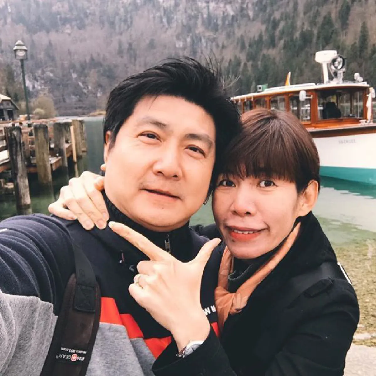 "ไม่มีลูกแต่เรามีกัน" ดีเจอ้อย ควงสามีทัวร์ยุโรปฉลองครบรอบแต่ง 9 ปี