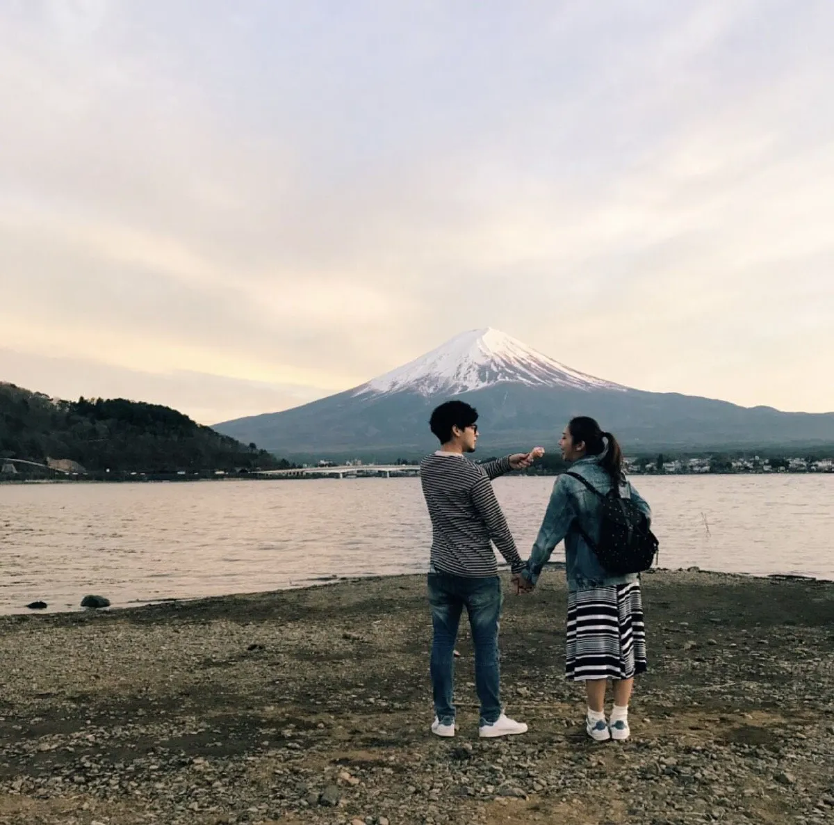 10 ภาพหวานตะมุตะมิ ทอม Room39 ควงภรรยาเที่ยวสวีทที่ญี่ปุ่น