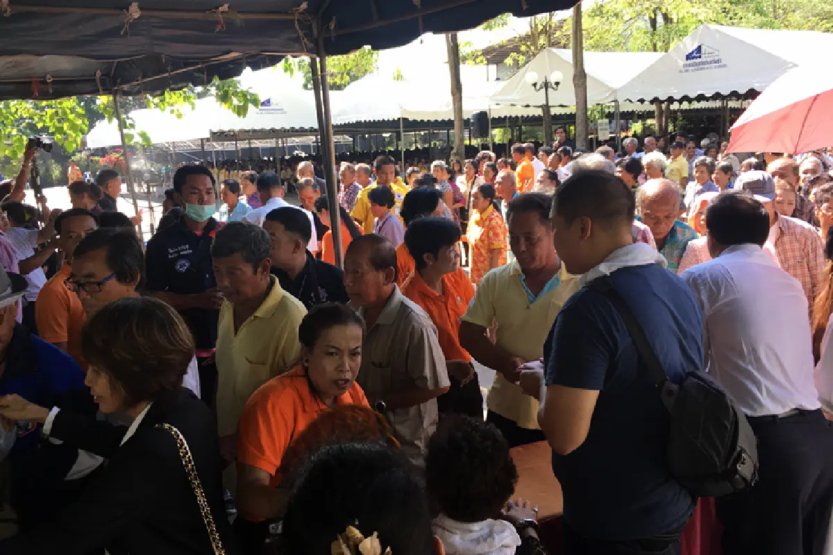 เศรษฐีใจบุญเมืองนครศรีฯแจกเงินผู้สูงอายุเป็นปีที่24