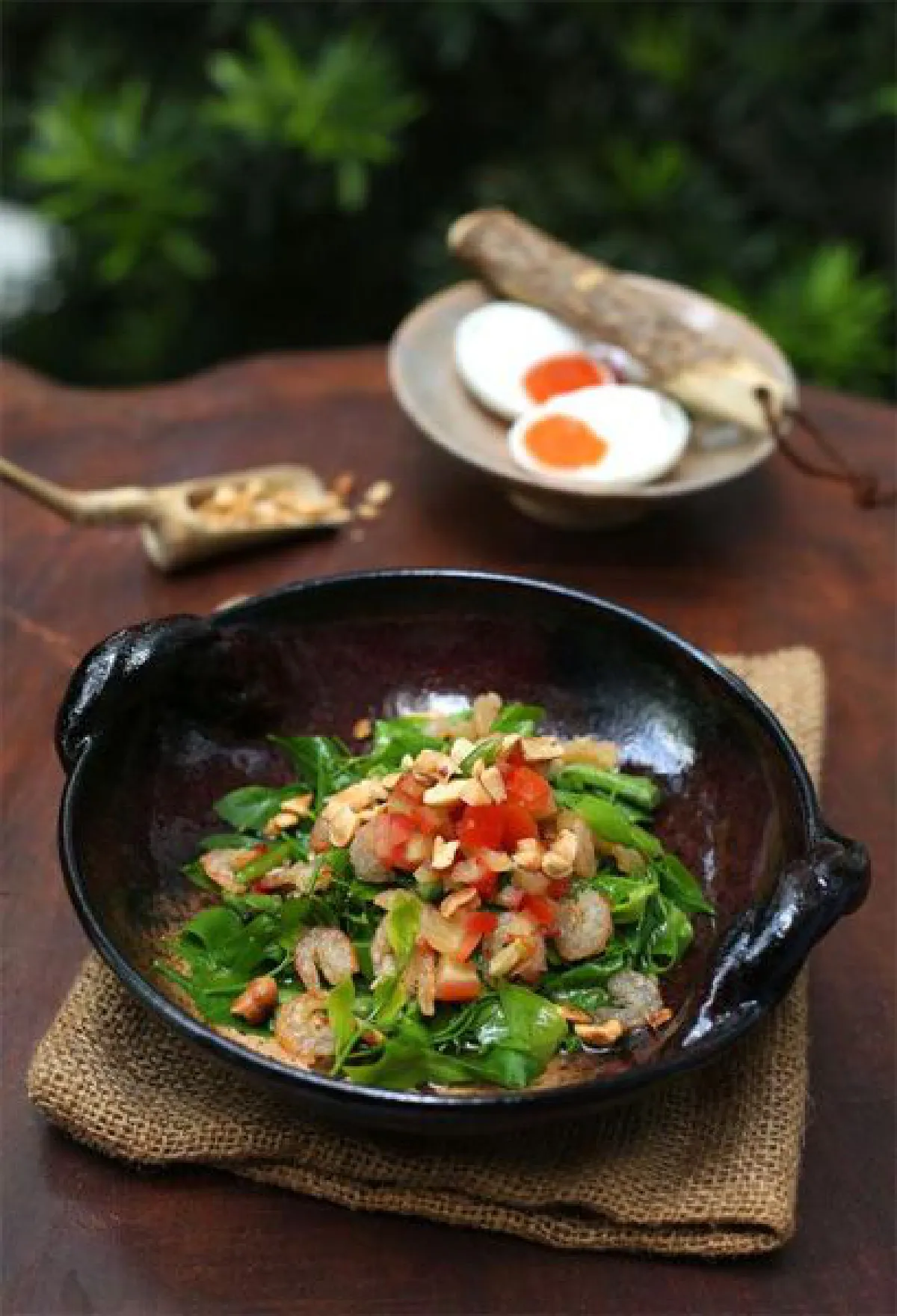 เเซ่บๆ เเสบทรวง ส้มตำผักหวาน