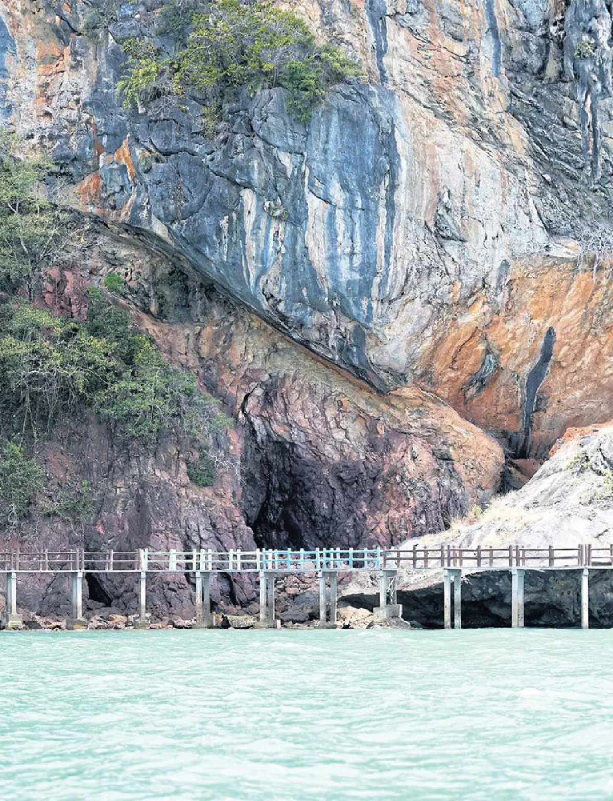 ผ่าพิภพ ‘สตูล’