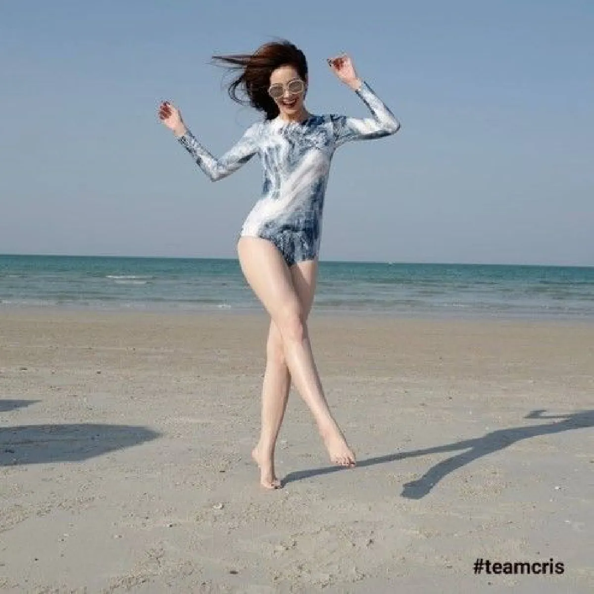 ทีมคริส อวดหุ่นเเซ่บ เที่ยวทะเลหัวหิน