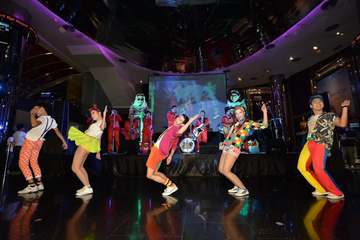 เล่นใหญ่สายฮาแห่งปี! แจ๊ส-โหน่ง-รัศมีแข-แน็ก เปิดตัว "ไทยแลนด์โอนลี่ #เมืองไทยอะไรก็ได้"