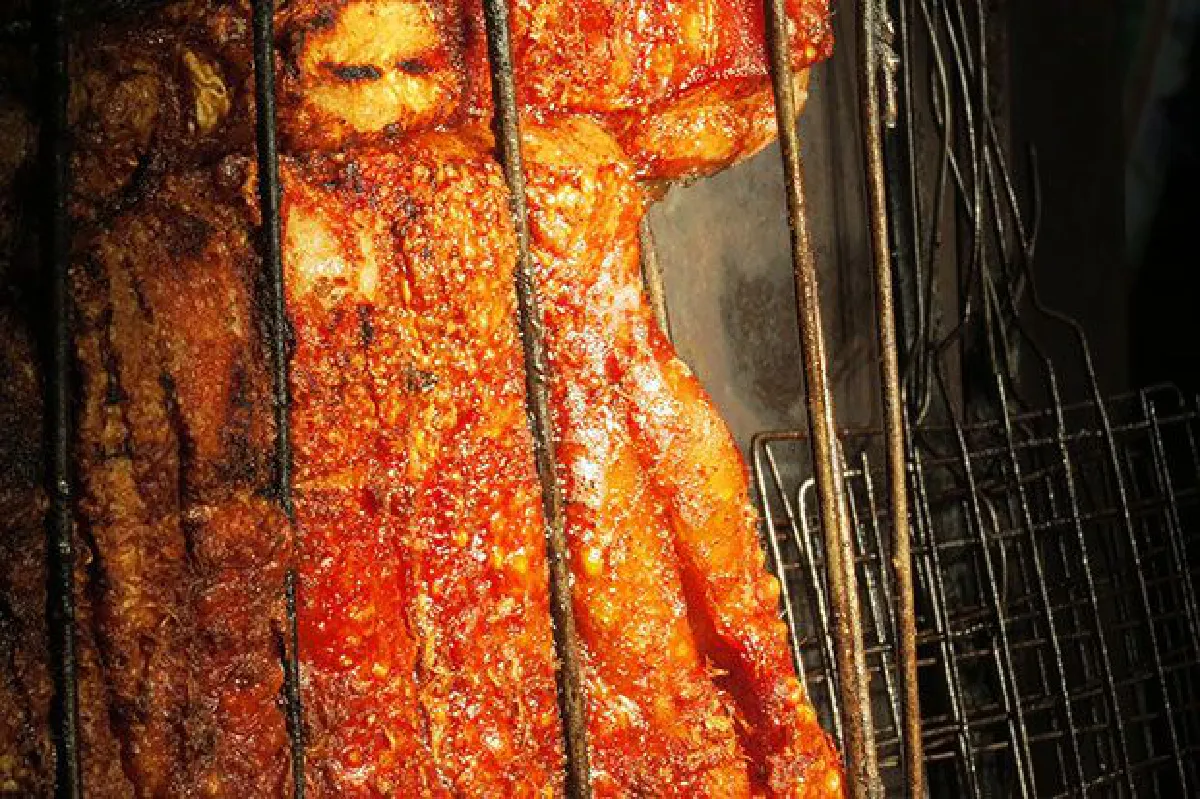 Sun-cooked chicken: Roadside dining for 20 years