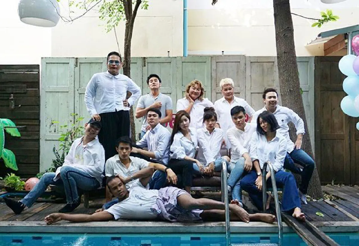 รัศมีแข เปิดบ้านจัดงานหมั้นแฟนฝรั่ง โจนาส เรียบง่ายสุดอบอุ่น