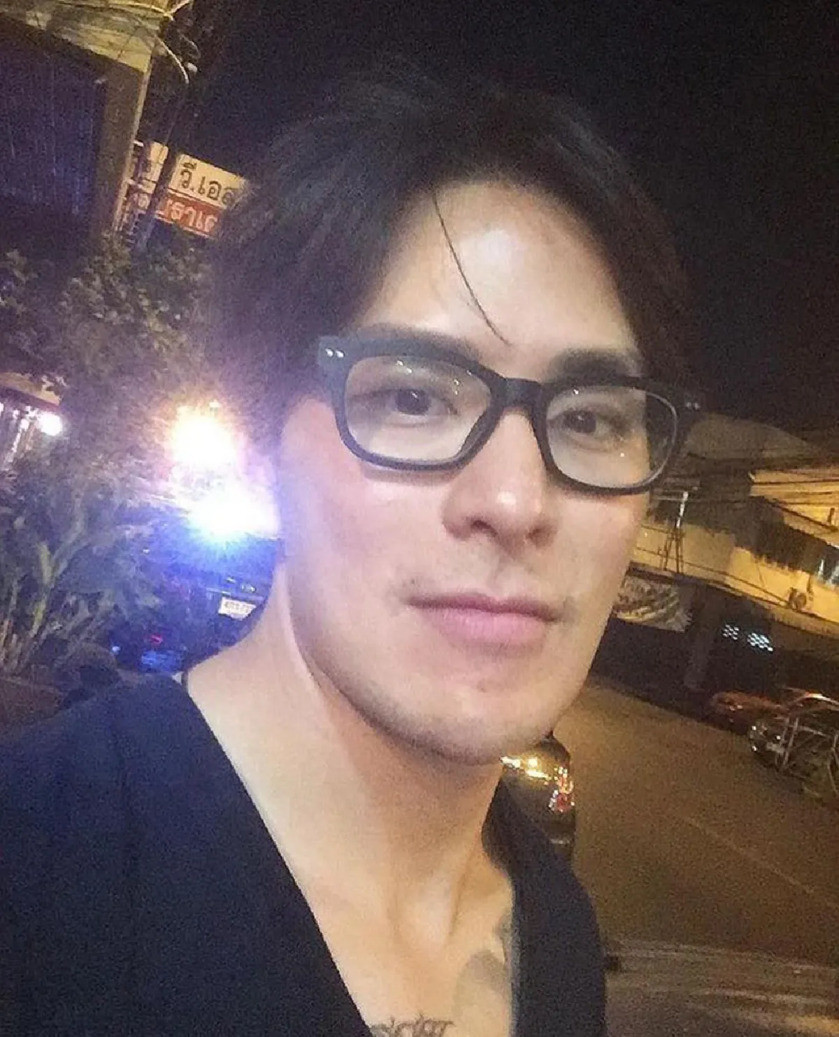 แทค ภรัณยู สลัดลุคแบดบอย! เป็นวิทยากรพิเศษให้ความรู้นักศึกษา