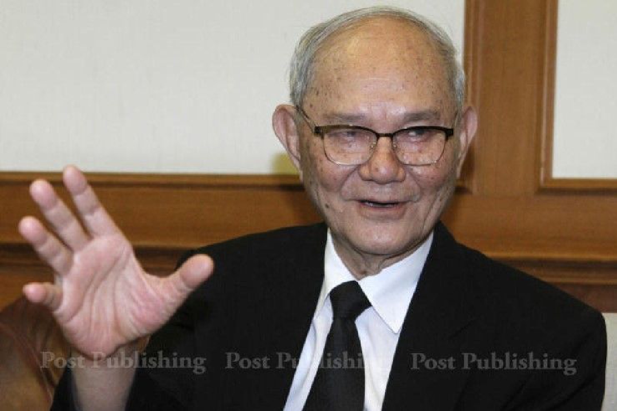 มีชัยแนะกมธ.ควรอธิบายความจำเป็นออกใบอนุญาตสื่อ มีชัยแนะกมธ.ควรอธิบายความจำเป็นออกใบอนุญาตสื่อ
