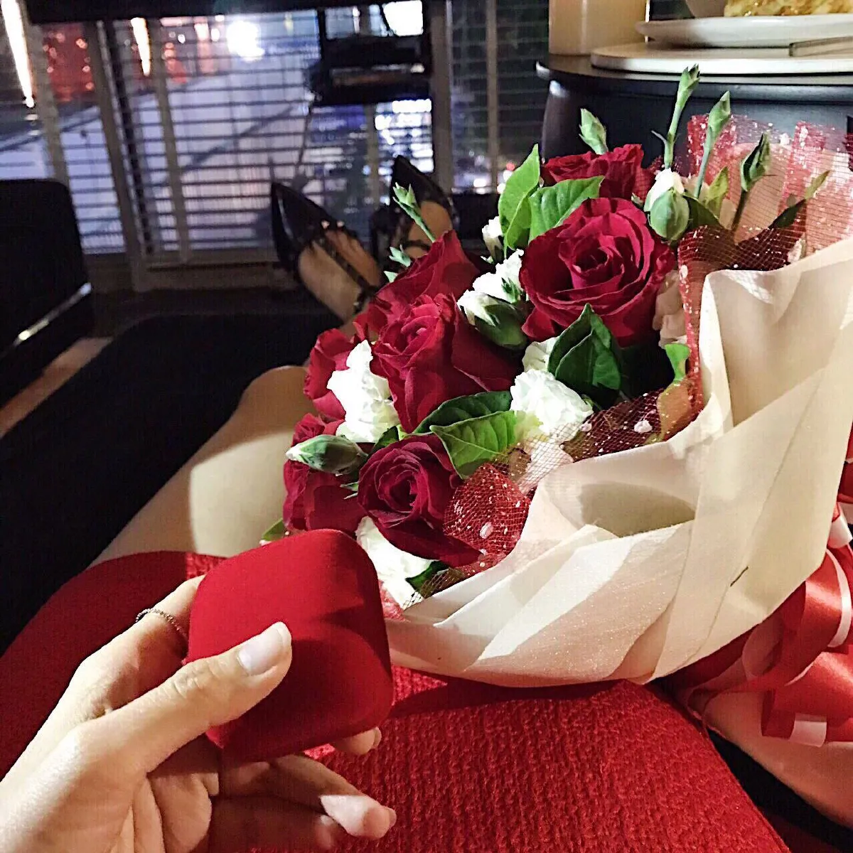 หรือจะมีข่าวดี? ลือสนั่น โบวี่ อัฐมา ถูกแฟนหนุ่มเซอร์ไพร์สขอแต่งงานแล้ว