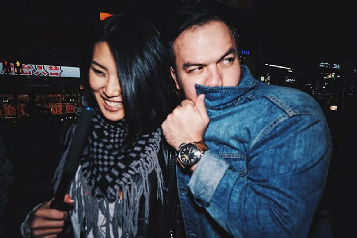 โหมดหวานมุ้งมิ้ง! โอ๊ต ปราโมทย์ สวีทแฟนสาวแอร์โฮสเตสคนสวย