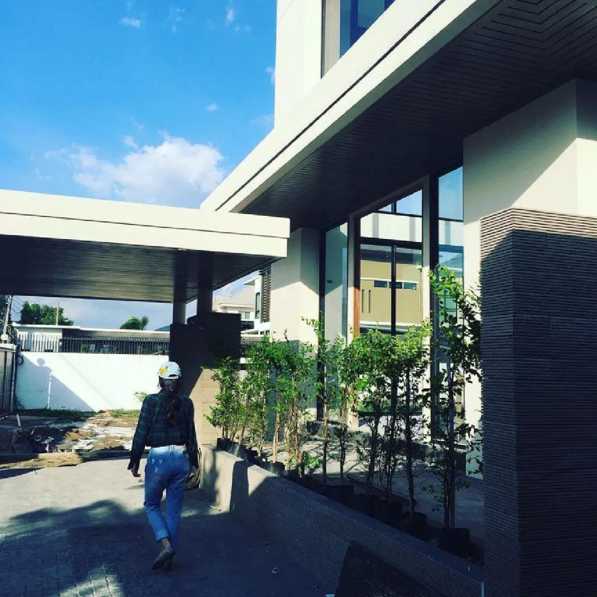 เปิดภาพบ้านหลังใหม่ โบว์ เอเอฟ 5 สวยงามใหญ่โตสไตล์โมเดิร์น