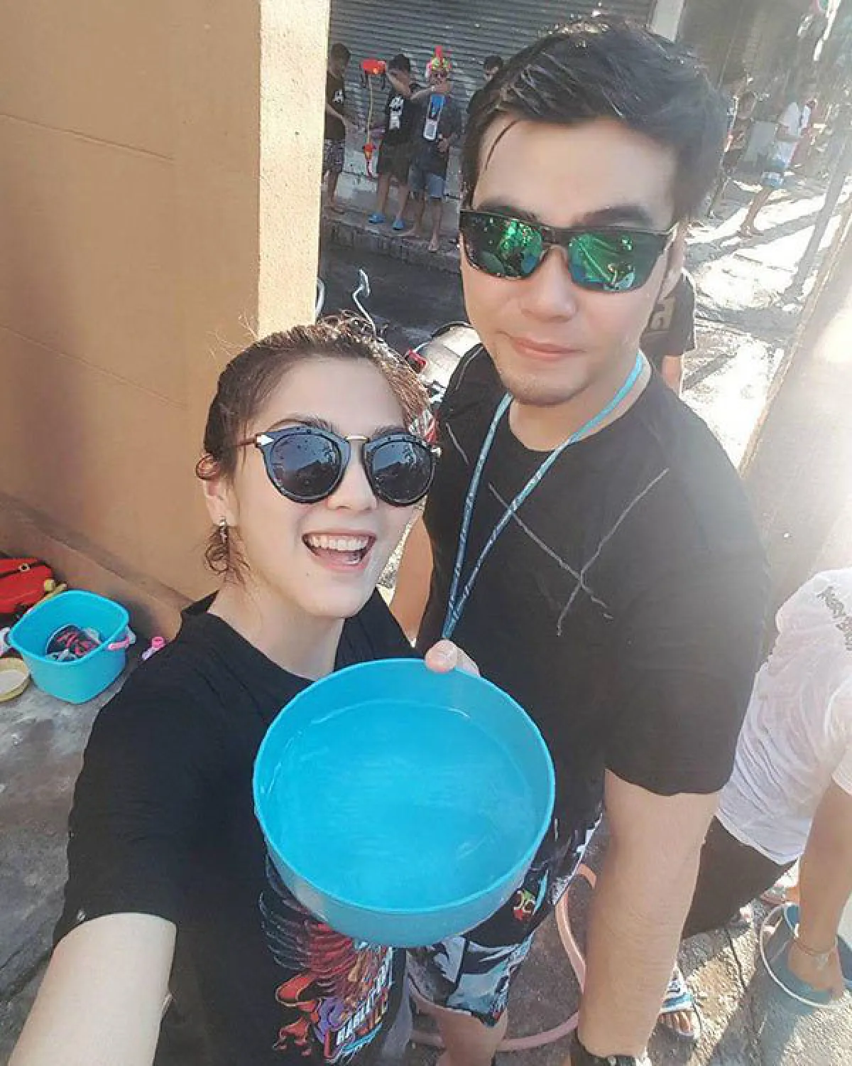 พั้นช์ วรกาญจน์ สลัดลุคสาวห้าว โชว์ความเซ็กซี่เบาๆริมทะเลภูเก็ต
