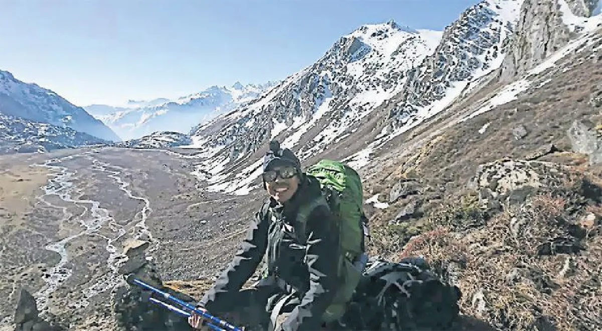 ดร.ชุมพล ครุฑแก้ว ชายผู้ไม่เคยหยุดบันทึกสองเท้า