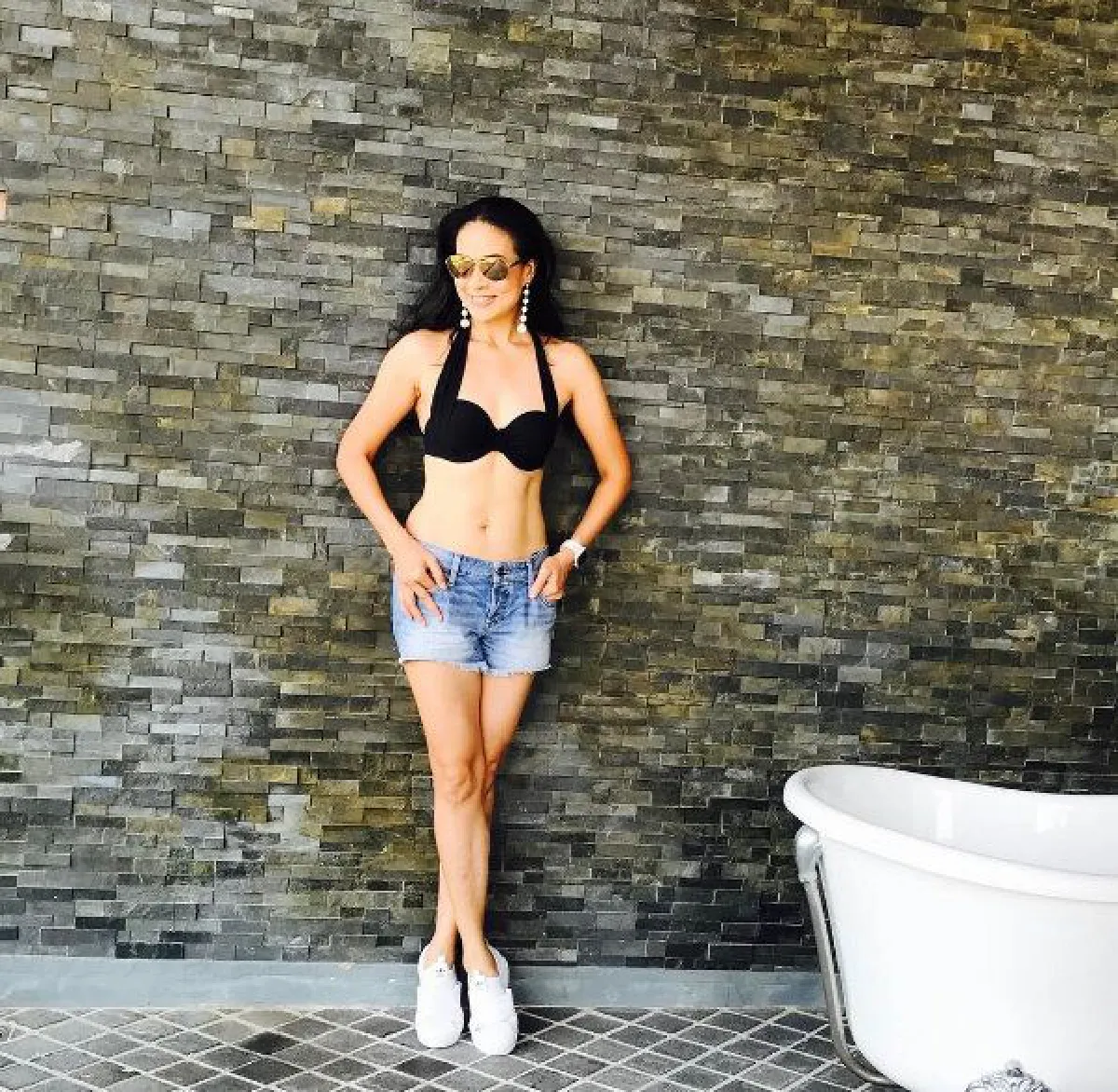 เป๊ะไม่เปลี่ยน! "กบ ปภัสรา" อวดหุ่นแซ่บผ่านไอจี