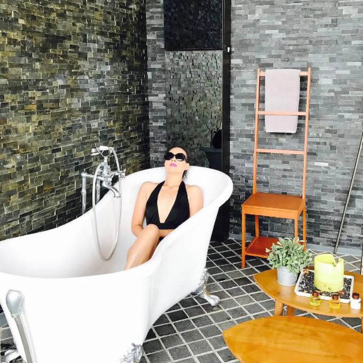 เป๊ะไม่เปลี่ยน! "กบ ปภัสรา" อวดหุ่นแซ่บผ่านไอจี