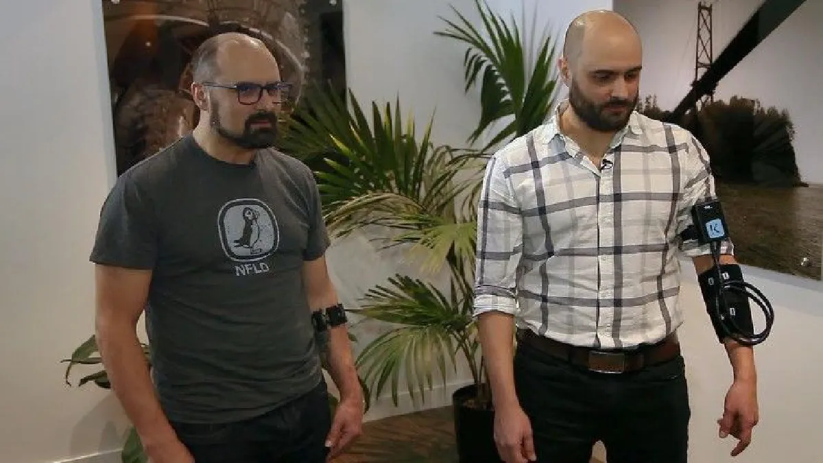 พบกับอุปกรณ์ที่ช่วยให้รู้สึกถึงอาการของโรคพาร์กินสัน