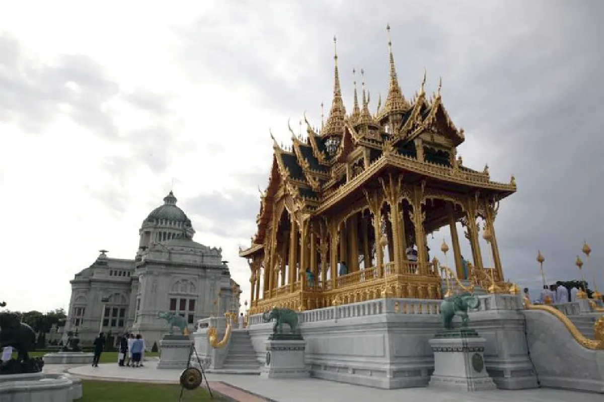 กรุงเทพฯ 235 ปี มองลอดกรอบประวัติศาสตร์และศิลปวัฒนธรรม