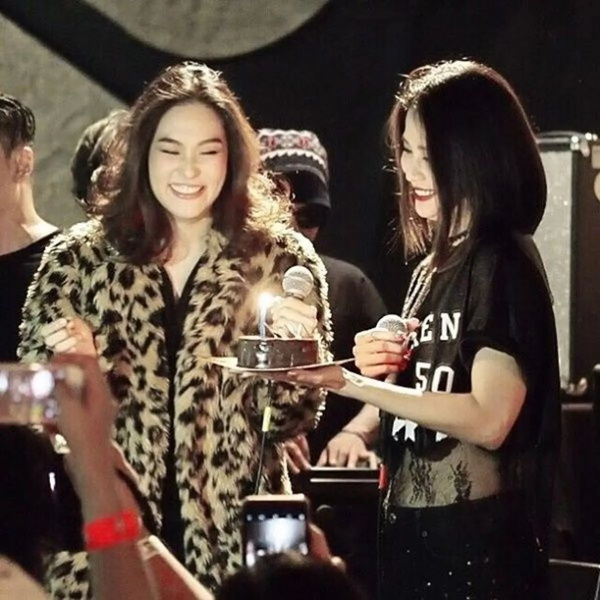 จอยซ์ TK เผยความในใจสุดซึ้งถึง โบ ในวันที่หอบเค้กมาให้ที่หน้าห้องขัง