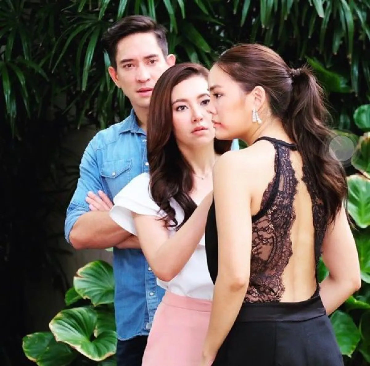 ขาเจ็บแต่ใจสู้! เจนี่ เทียนโพธิ์สุวรรณ สปิริตแรงเขย่งเฝือกไปถ่ายละคร