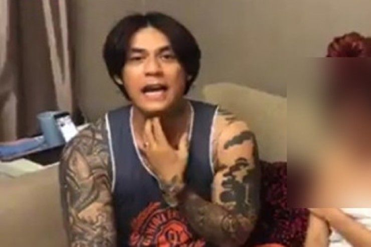 แจ้ง2ข้อหา "นิกกี้" ไลฟ์นางแบบอาบน้ำ เจ้าตัวยันไม่ได้ทำอนาจาร แจ้ง2ข้อหา "นิกกี้" ไลฟ์นางแบบอาบน้ำ เจ้าตัวยันไม่ได้ทำอนาจาร