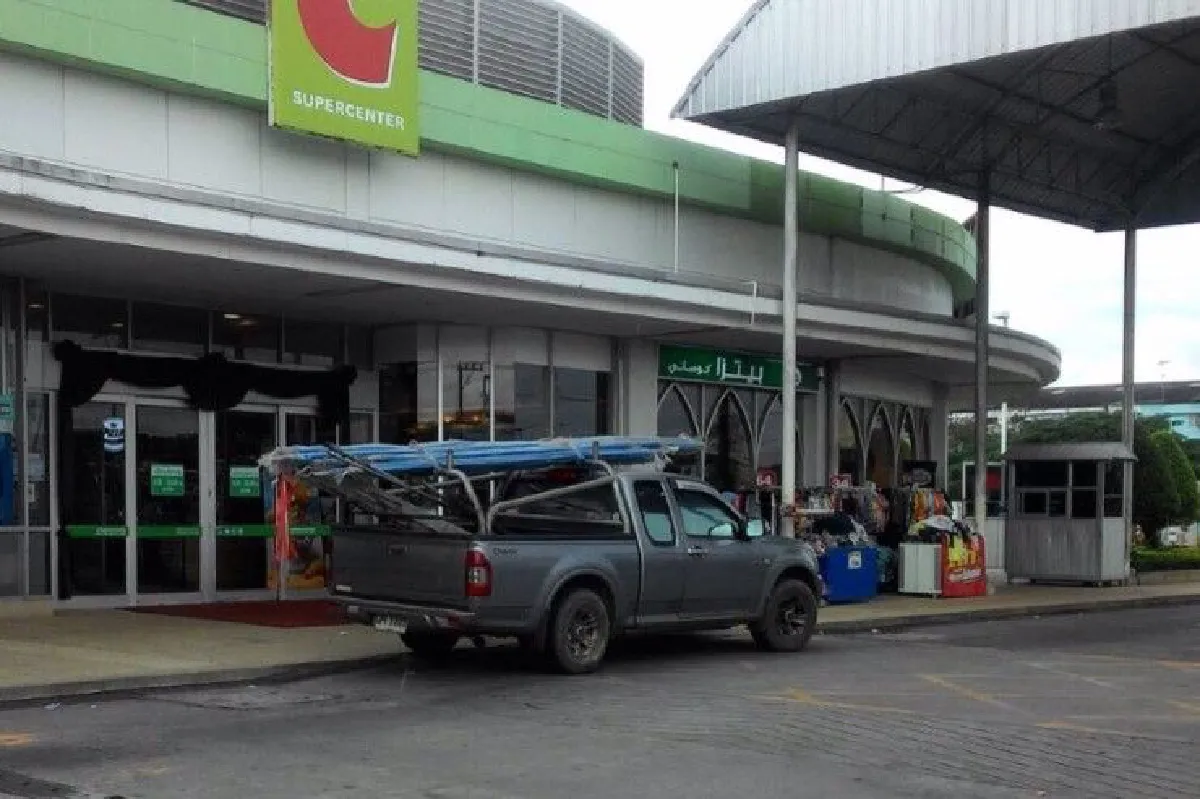 ยอดเจ็บจากเหตุบึ้มบิ๊กซีปัตตานีกว่า 50 รายไม่มีผู้เสียชีวิต