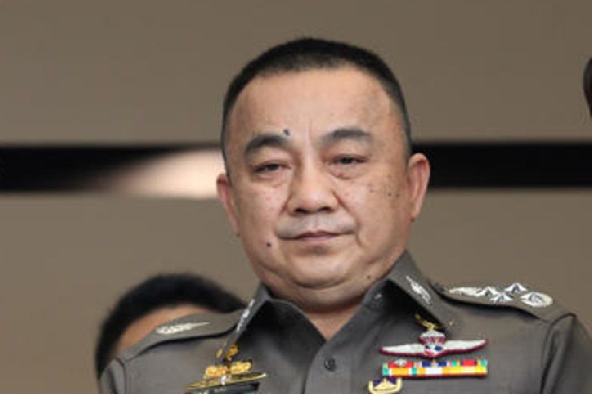 "ศรีวราห์"ฟ้องกลับ"วีระ" "ศรีวราห์"ฟ้องกลับ"วีระ"