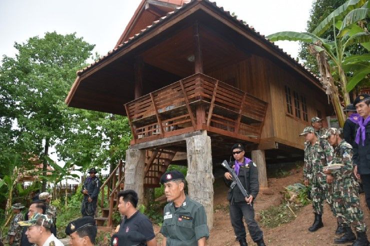 ป่าไม้ยึดบ้าน3หลังในพื้นที่ทุ่งแสลงหลวงทำผิดพรบ.อุทยานฯ ป่าไม้ยึดบ้าน3หลังในพื้นที่ทุ่งแสลงหลวงทำผิดพรบ.อุทยานฯ