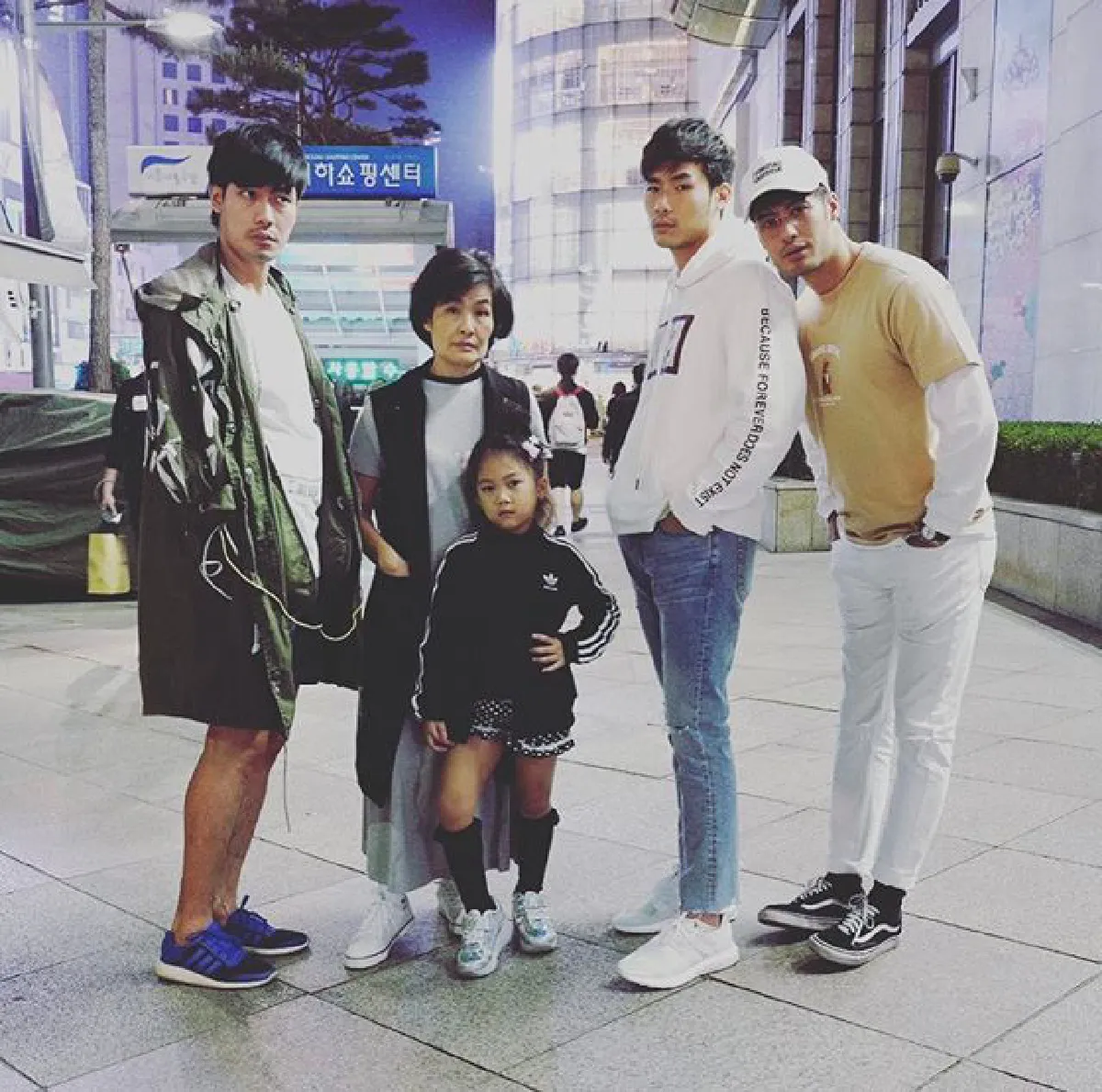 อินเนอร์แรงแซงพี่ชาย! น้องวันใหม่ โพสท่าเริ่ดจัดเต็มในทริปเกาหลี