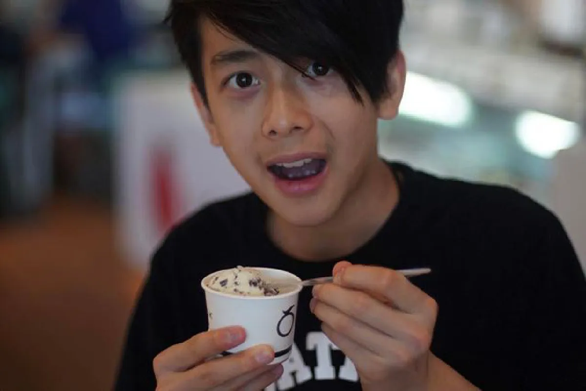 กำลังใจสำคัญ! ฟลุค-โบ ตามเชียร์ น้องอชิ ขึ้นแสดงคอนเสิร์ตที่โรงเรียน