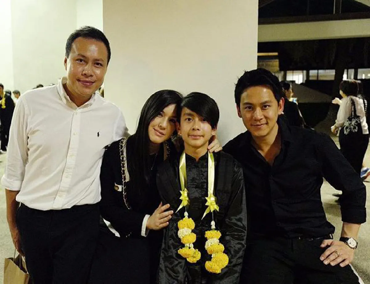 กำลังใจสำคัญ! ฟลุค-โบ ตามเชียร์ น้องอชิ ขึ้นแสดงคอนเสิร์ตที่โรงเรียน