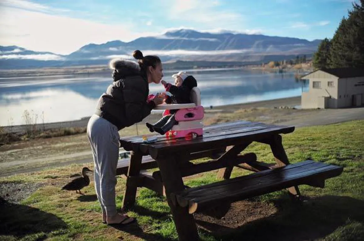 แอน-ภูริ จัดทริปเก๋! ขับรถบ้านพาลูกสาวท่องโลกกว้างที่นิวซีแลนด์