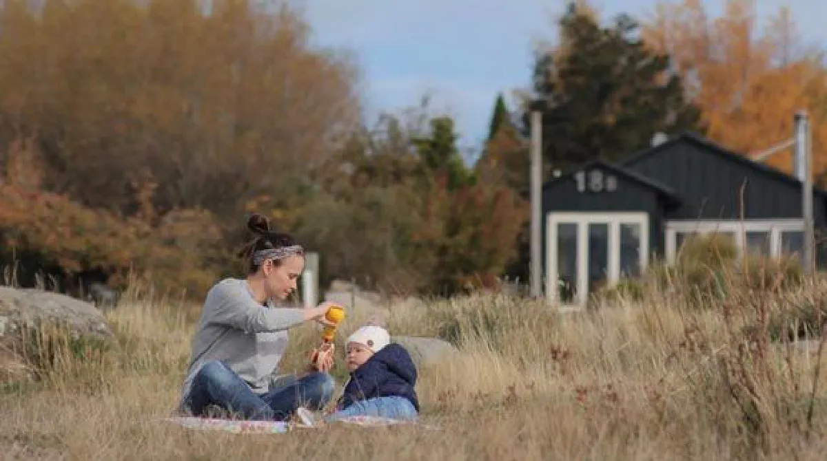 แอน-ภูริ จัดทริปเก๋! ขับรถบ้านพาลูกสาวท่องโลกกว้างที่นิวซีแลนด์