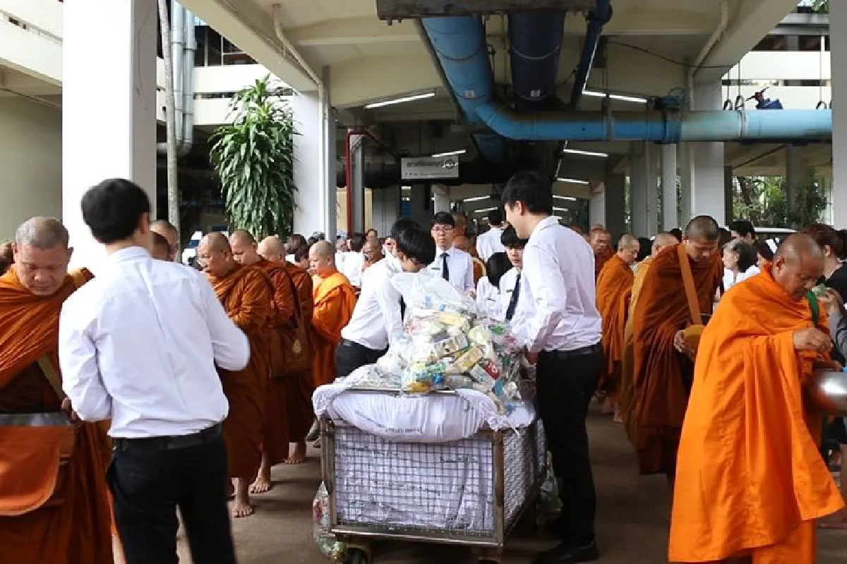 คณะแพทย์มข.จัดทำบุญ2ปีหลวงพ่อคูณมรณภาพ