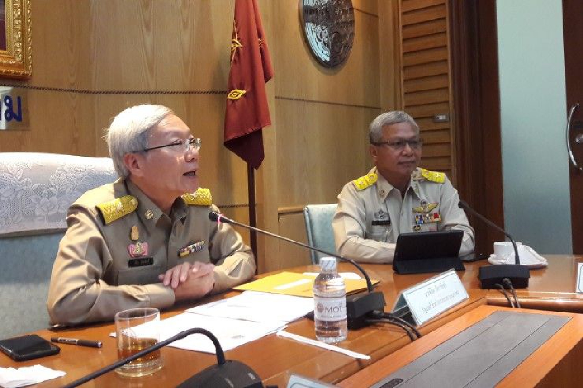 คุมเข้มรถตู้ไม่เกิน13ที่นั่งวันแรกยังไม่พบผู้กระทำผิด คุมเข้มรถตู้ไม่เกิน13ที่นั่งวันแรกยังไม่พบผู้กระทำผิด