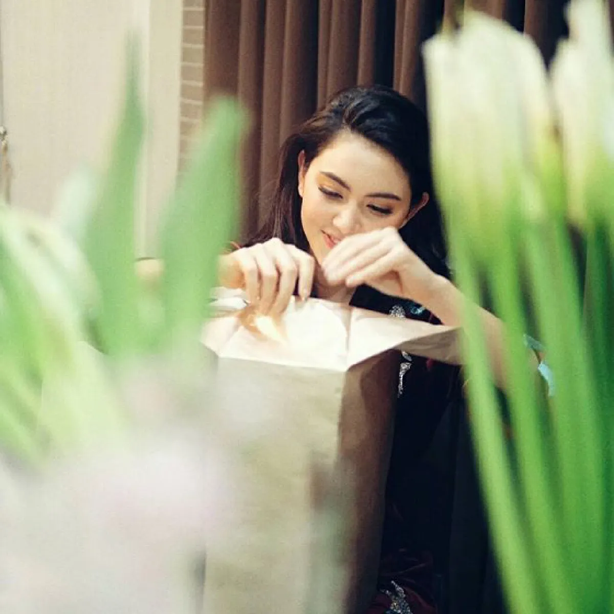 หอมฟุ้งทั่วบ้าน! ใหม่ ดาวิกา ฉลองวันเกิด 25 ปีท่ามกลางหมู่มวลดอกไม้