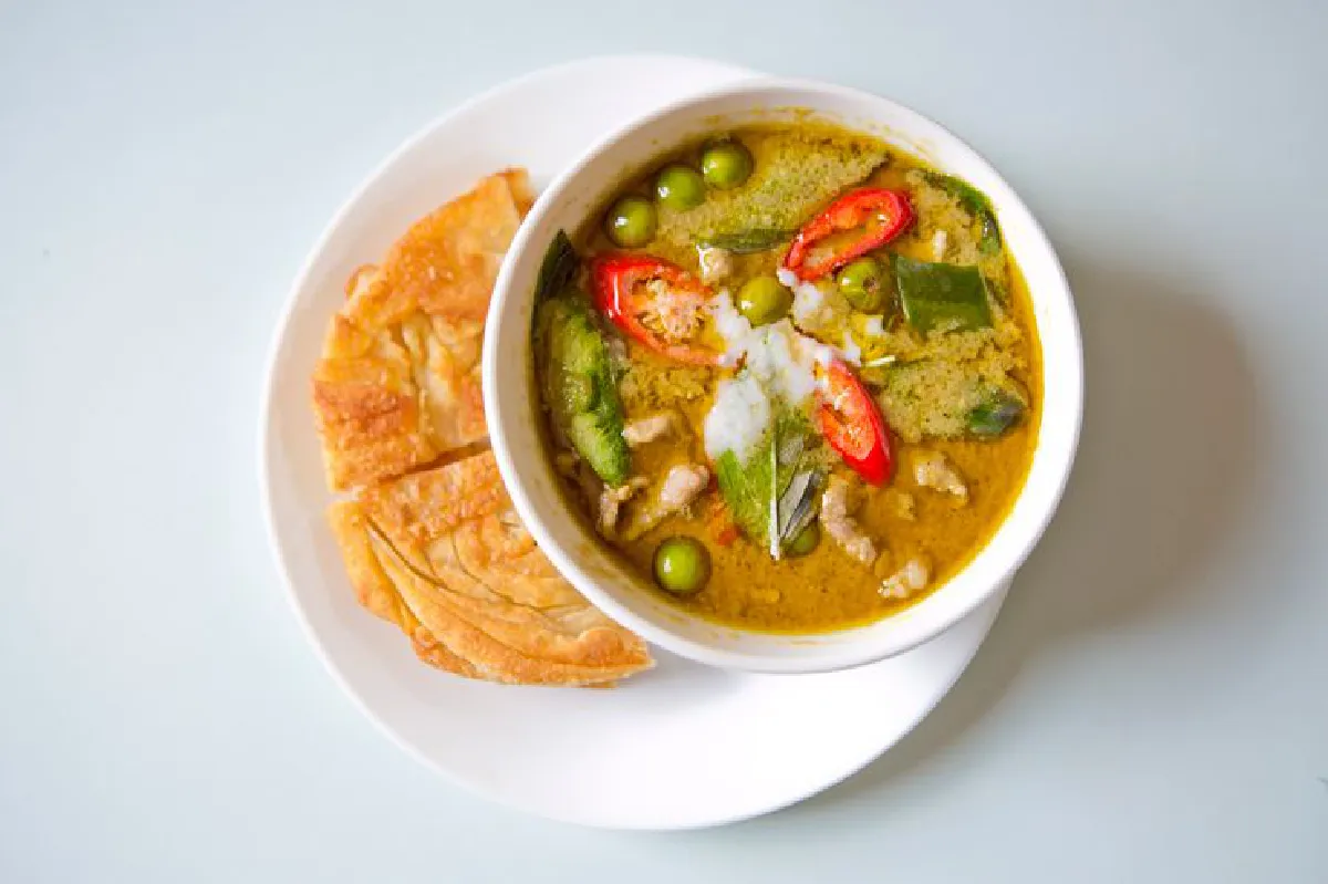 ศิริชัยไก่ย่าง ต้นตำรับไก่หมุนที่คุ้นเคย