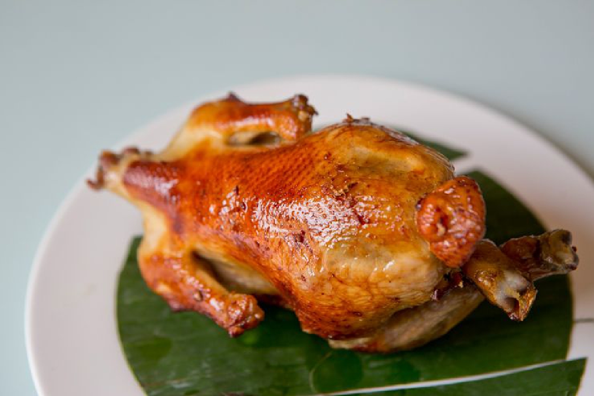 ศิริชัยไก่ย่าง ต้นตำรับไก่หมุนที่คุ้นเคย ศิริชัยไก่ย่าง ต้นตำรับไก่หมุนที่คุ้นเคย