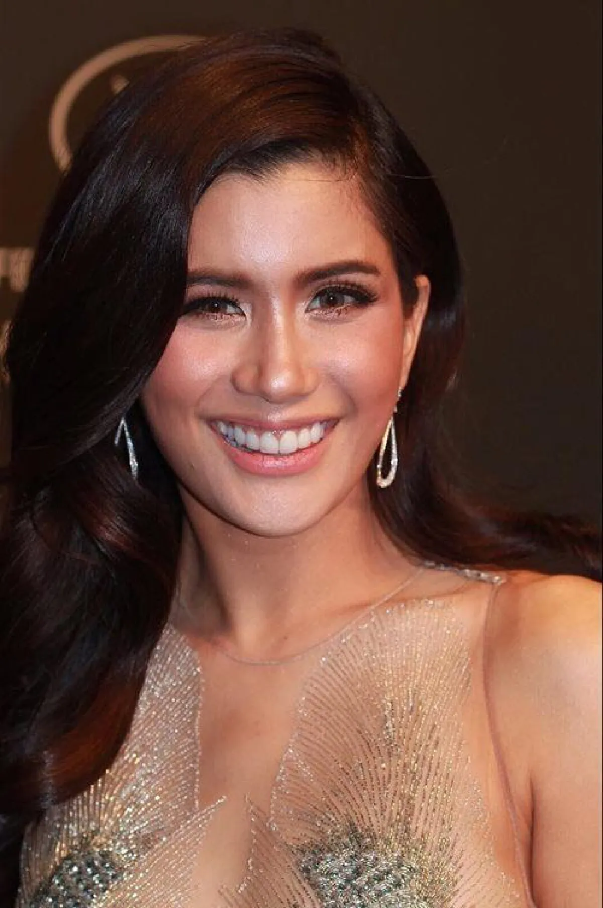 ปู ไปรยา-ชมพู่ อารยา สวยเซ็กซี่ในชุดซีทรู ร่วมงานปาร์ตี้ที่เมืองคานส์