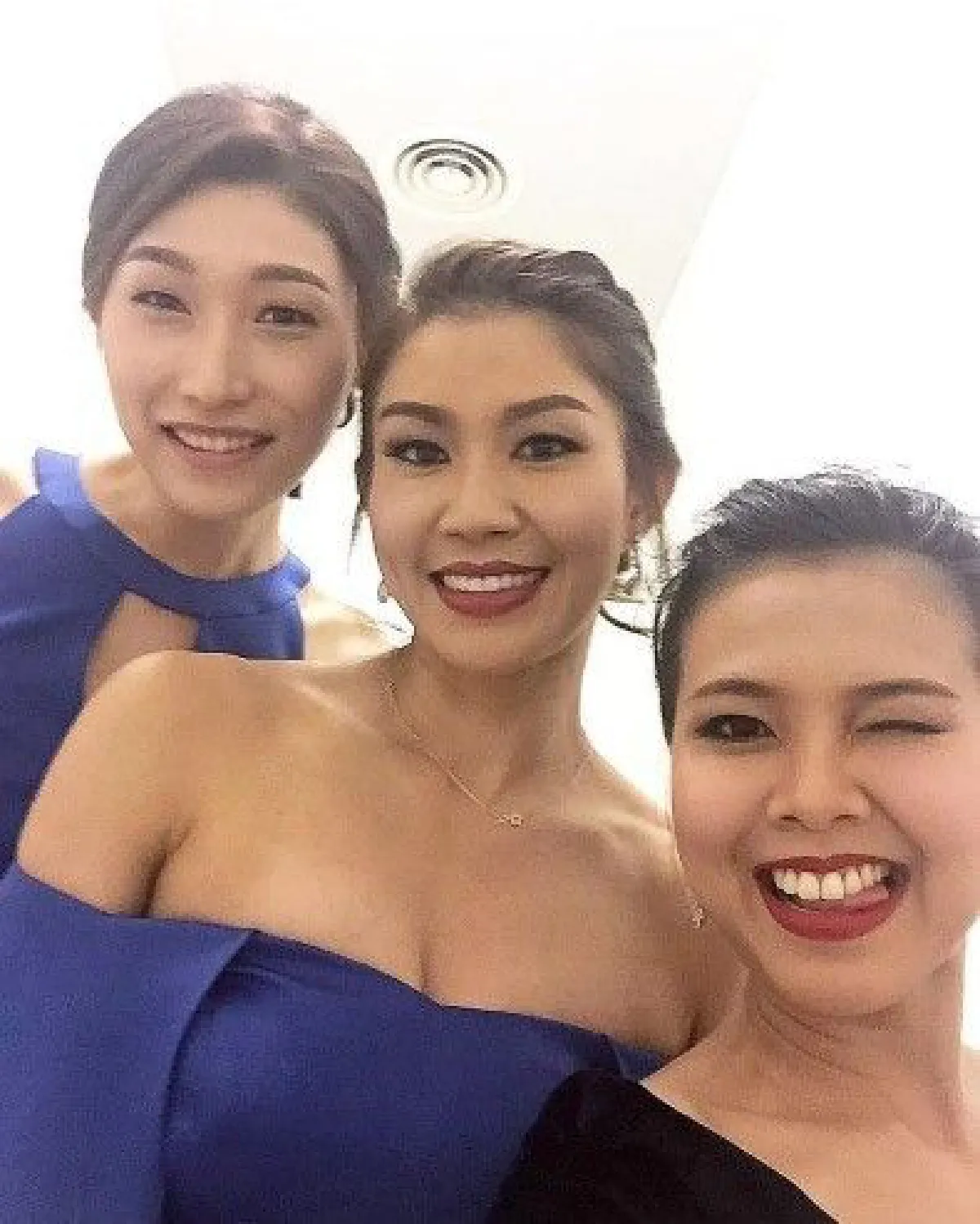 ชื่นมื่น! ทีมนักตบลูกยางสาวร่วมฉลองวิวาห์ "กัปตันกิ๊ฟ"