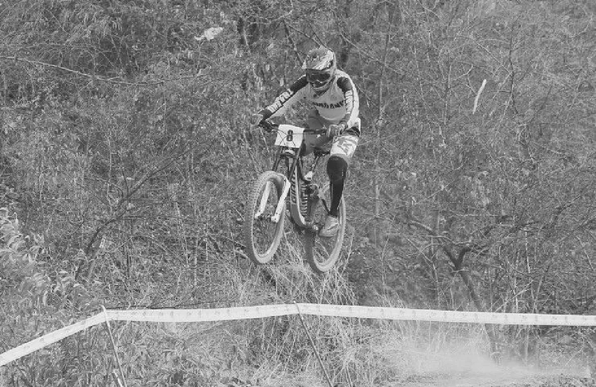 เศร้า! "เจ้าปอ" ธนพล นักปั่นทีมชาติไทยเสียชีวิตหลังเกิดอุบัติเหตุระหว่างซ้อม