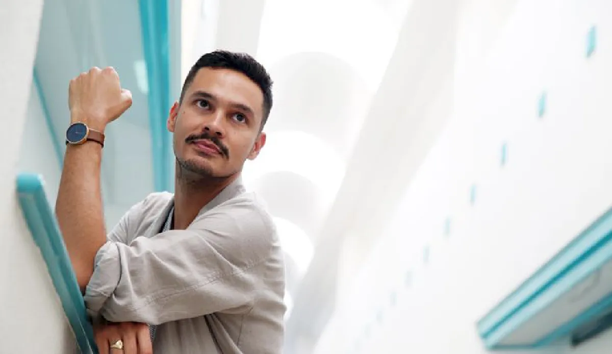 ภรณ มี้ด ครูสอนศิลปะแนวคิดก้าวหน้า