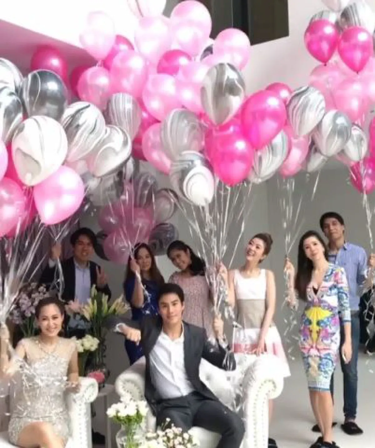 นาวินต้าร์ ควง น้ำหวาน จัดปาร์ตี้น่ารักอบอุ่นฉลองจดทะเบียนสมรส