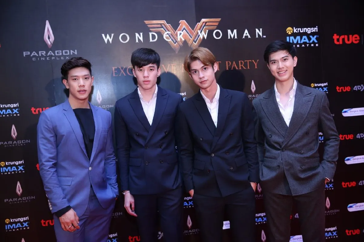 6 สาวเดอะเฟซ เดินแฟชั่นโชว์ในงาน “Exclusive Night Wonder Woman”