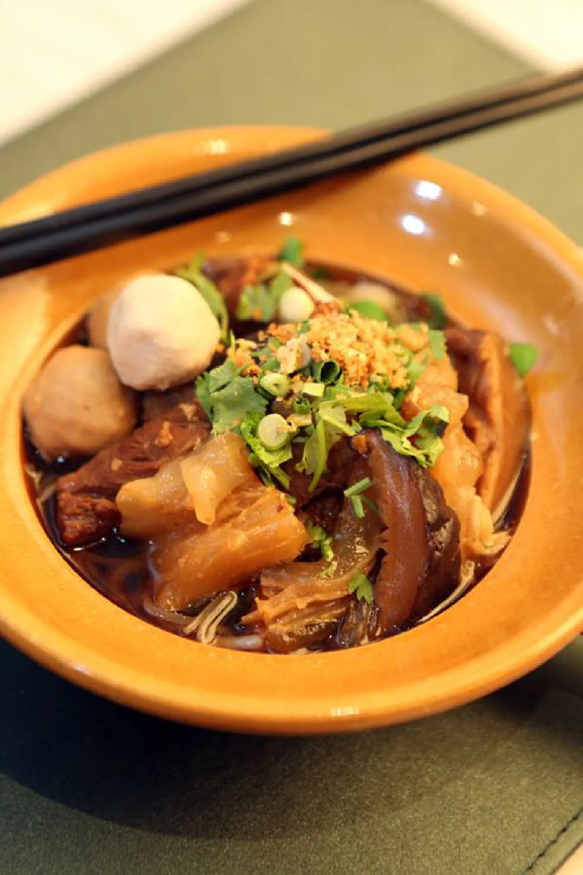 อร่อยแบบนานาชาติ ห้องอาหารเปรมประชากร โรงแรมมิราเคิล