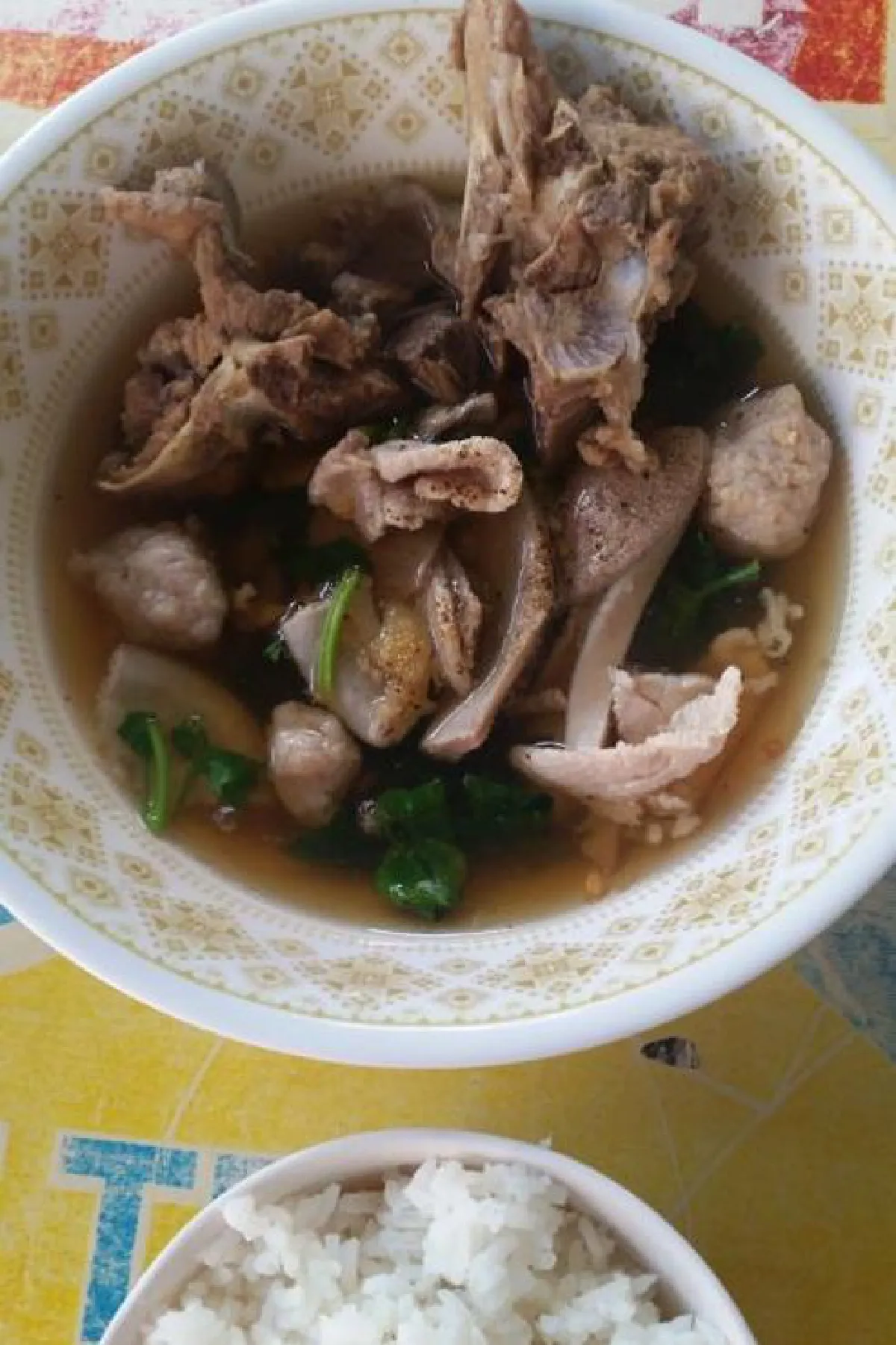 ที่พึ่งยามเช้า เกาเหลาเลือดหมู