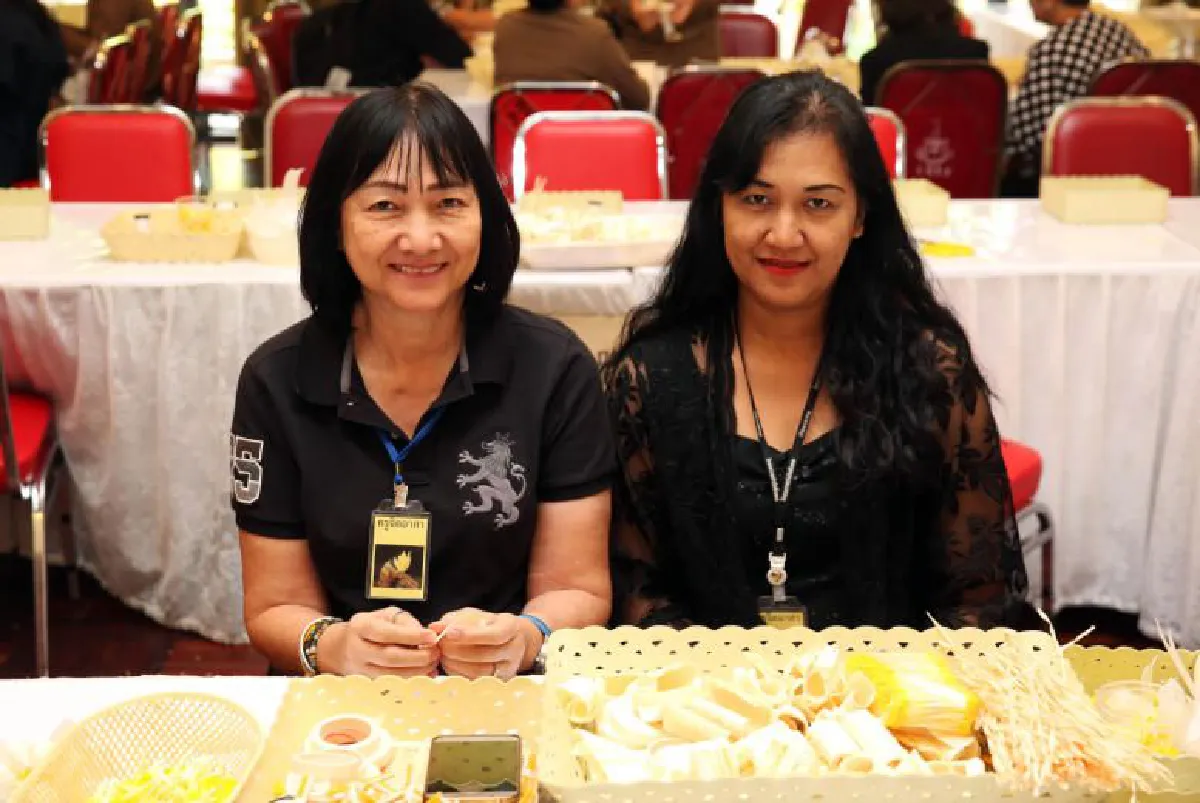 ‘ดอกไม้จันทน์’  จากใจเพื่อพ่อ